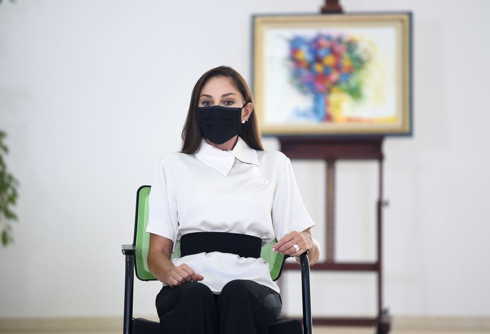 Azerbaijani president, first lady attend ceremony of presenting apartments, cars to families of martyrs (PHOTO/VIDEO)