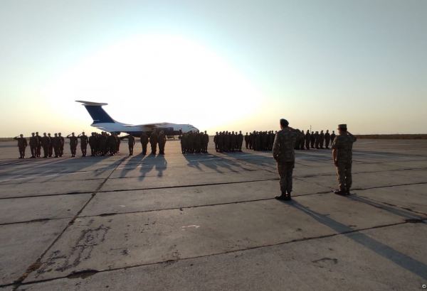 Azerbaijani peacekeepers return to Baku from Afghanistan (PHOTO)