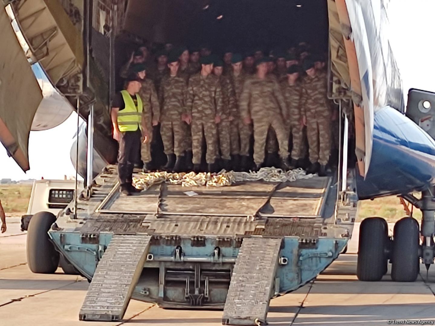 Azerbaijani peacekeepers return to Baku from Afghanistan (PHOTO)