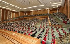 Президент Туркменистана провёл общий урок об истории страны, о долге и обязанностях молодого поколения (ФОТО)
