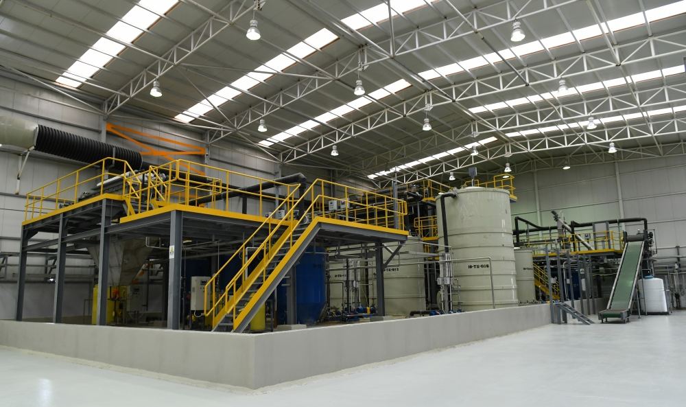 President Ilham Aliyev attends launches Azmonbat enterprise in Sumgayit Chemical Industrial Park (PHOTO)