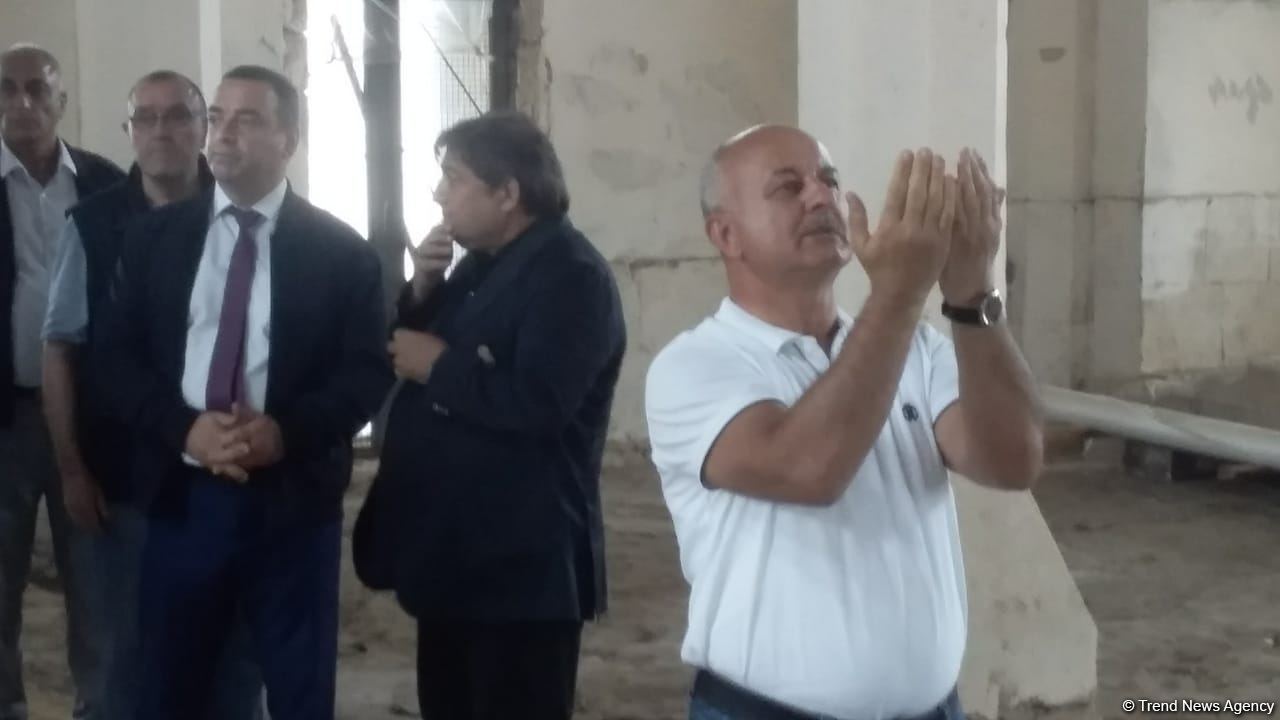 Жители Агдама посетили агдамскую Джума-мечеть (ФОТО)