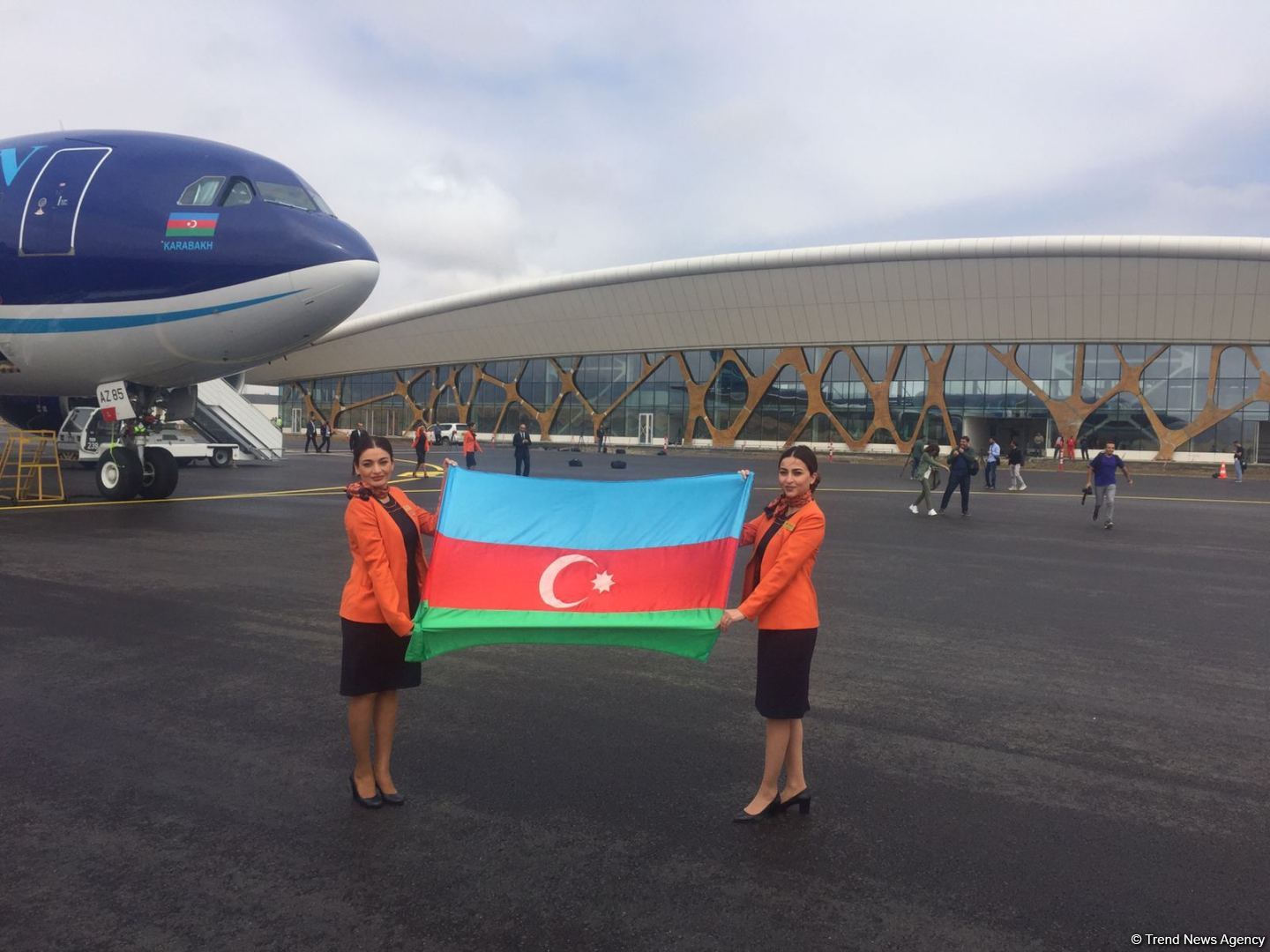 Историческое событие: В аэропорту Физули приземлился самолет AZAL «KARABAKH» (ФОТО/ВИДЕО)