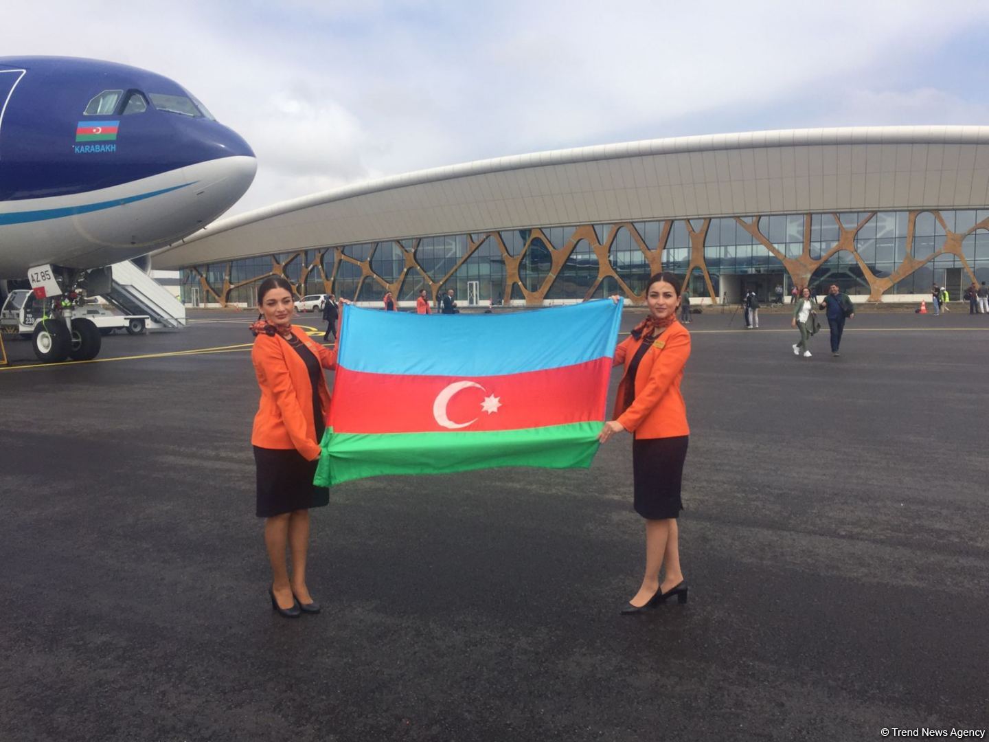 Историческое событие: В аэропорту Физули приземлился самолет AZAL «KARABAKH» (ФОТО/ВИДЕО)
