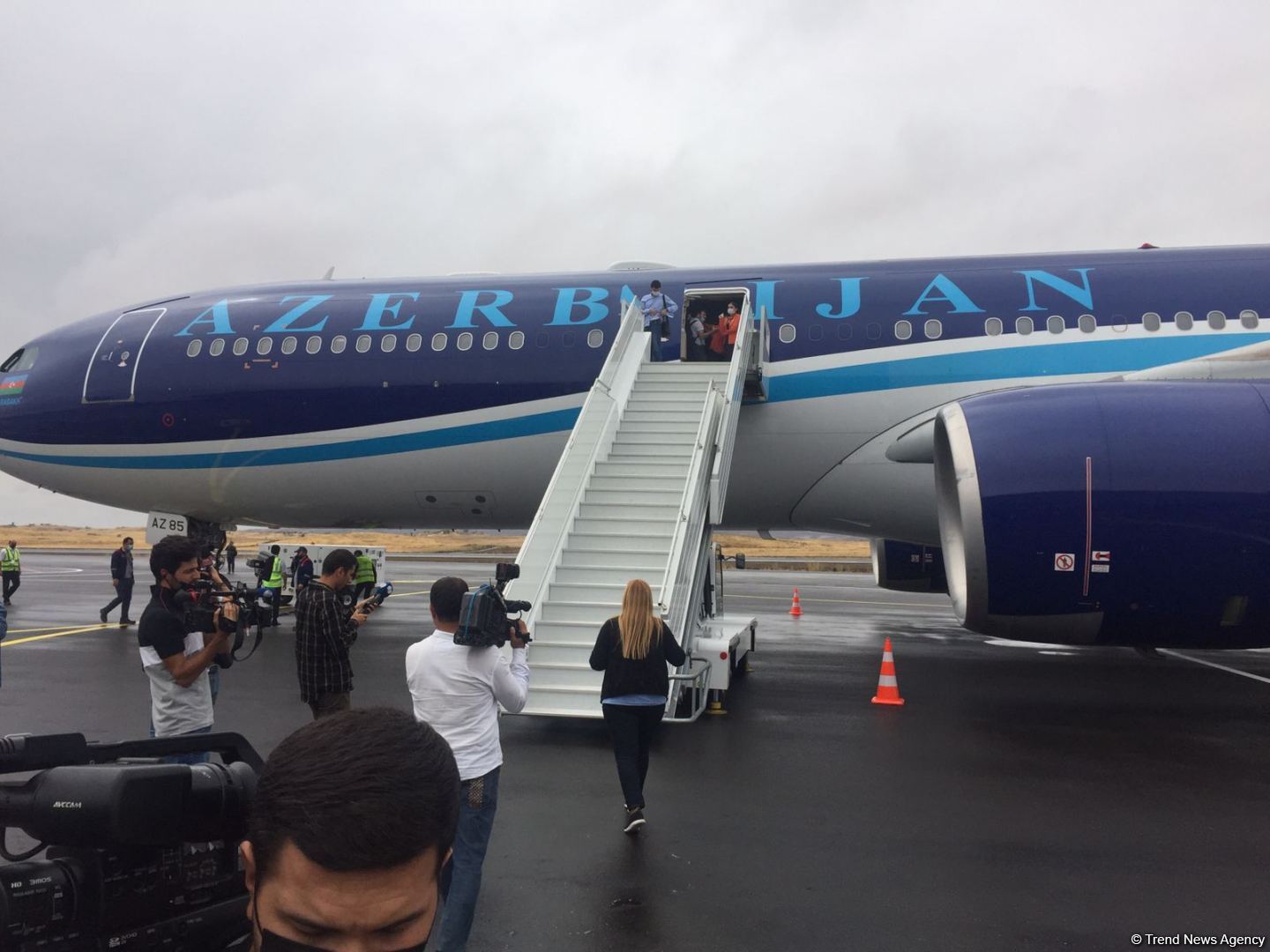 Landmark Event: AZAL’s “KARABAKH” aircraft lands in Fuzuli Airport (PHOTO/VIDEO)
