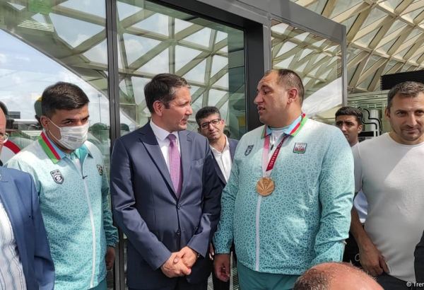 Another group of athletes back in Azerbaijan from Tokyo Paralympics (PHOTO/VIDEO)