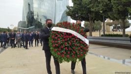Министры экономики и торговли стран Тюркского совета посетили Аллею шехидов в Баку (ФОТО)