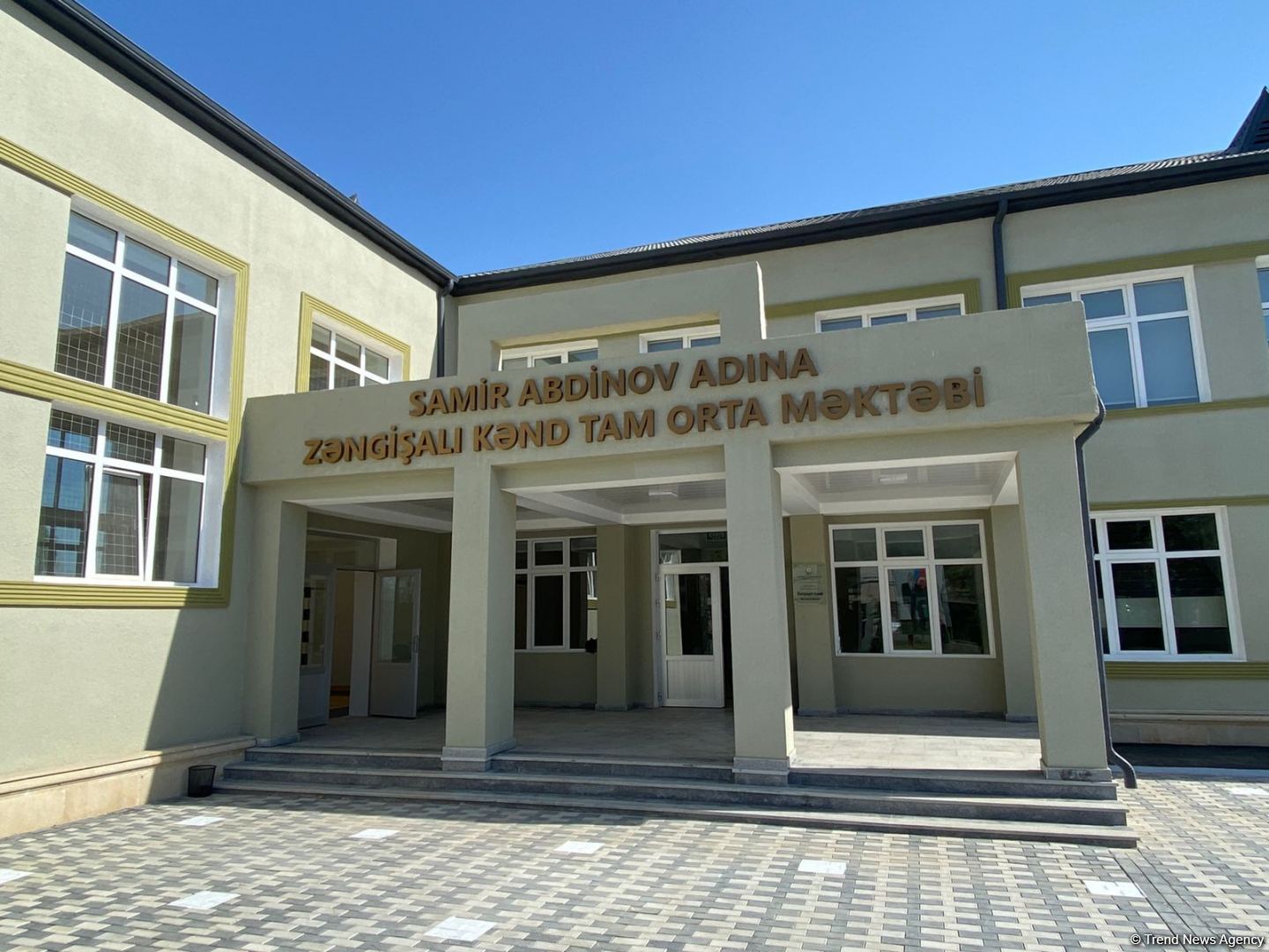В Агдаме после капитального ремонта сдано в эксплуатацию здание школы (ФОТО)