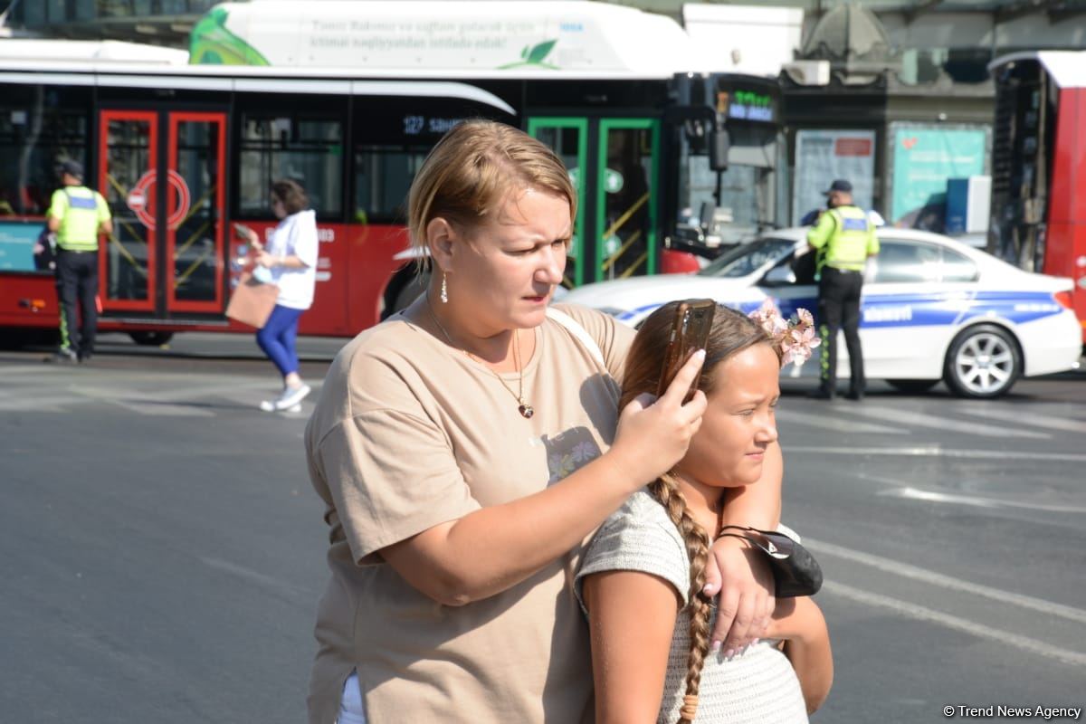 Проходят шествия в связи со 103-й годовщиной освобождения Баку от большевистско-дашнакской оккупации (ФОТО)