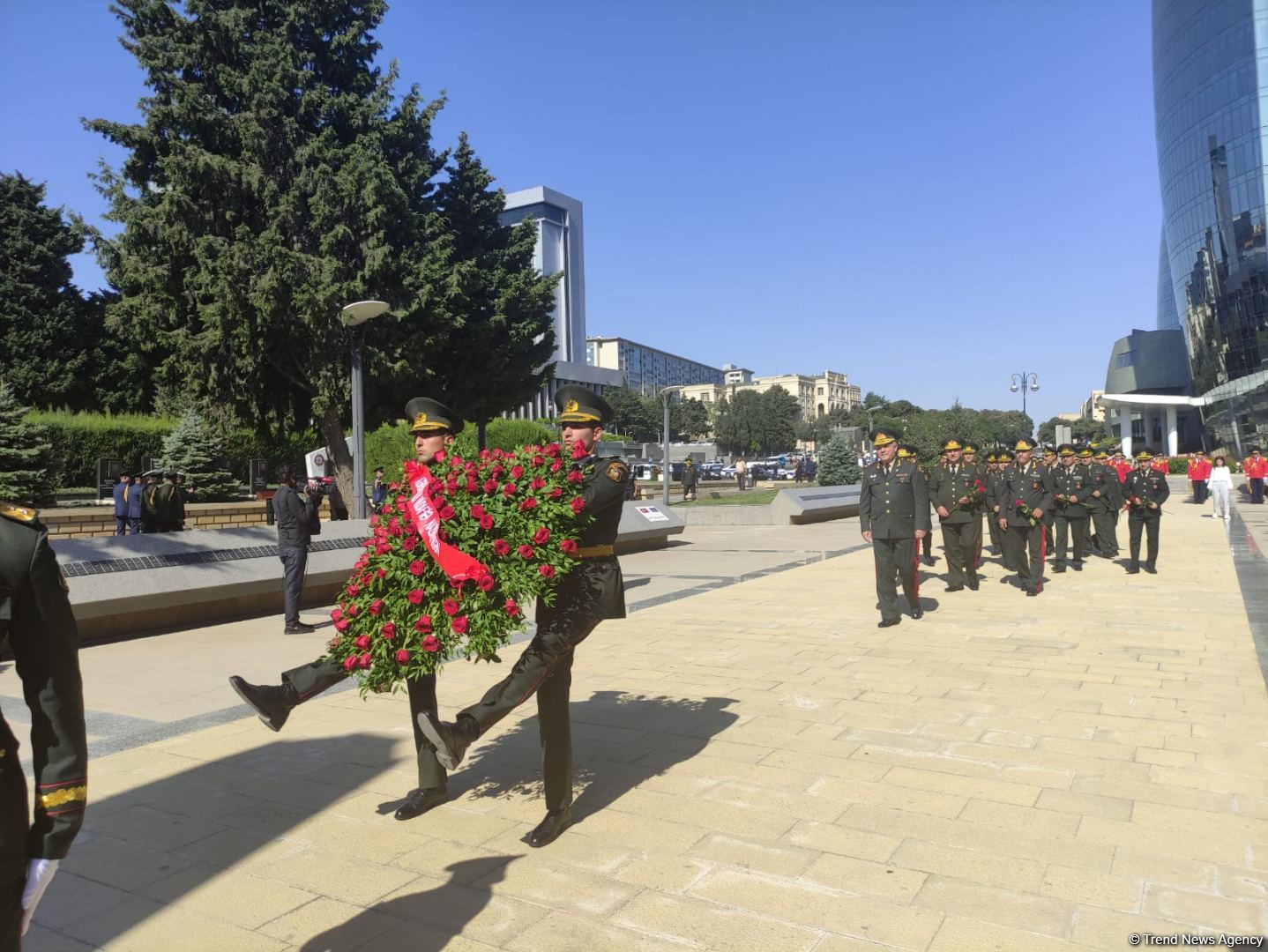 Проходят шествия в связи со 103-й годовщиной освобождения Баку от большевистско-дашнакской оккупации (ФОТО)