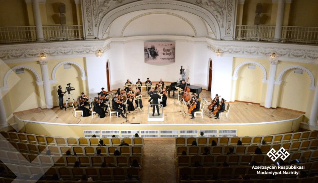 Музыкальная премьера в Баку – восторг и аплодисменты (ФОТО)