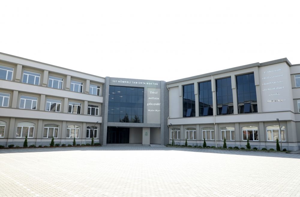 President Ilham Aliyev inaugurates secondary school No 307 in Sabunchu district after major overhaul (PHOTO)