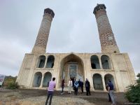 В Агдаме иранской делегации представлены фотофакты в связи с армянским вандализмом (ФОТО)