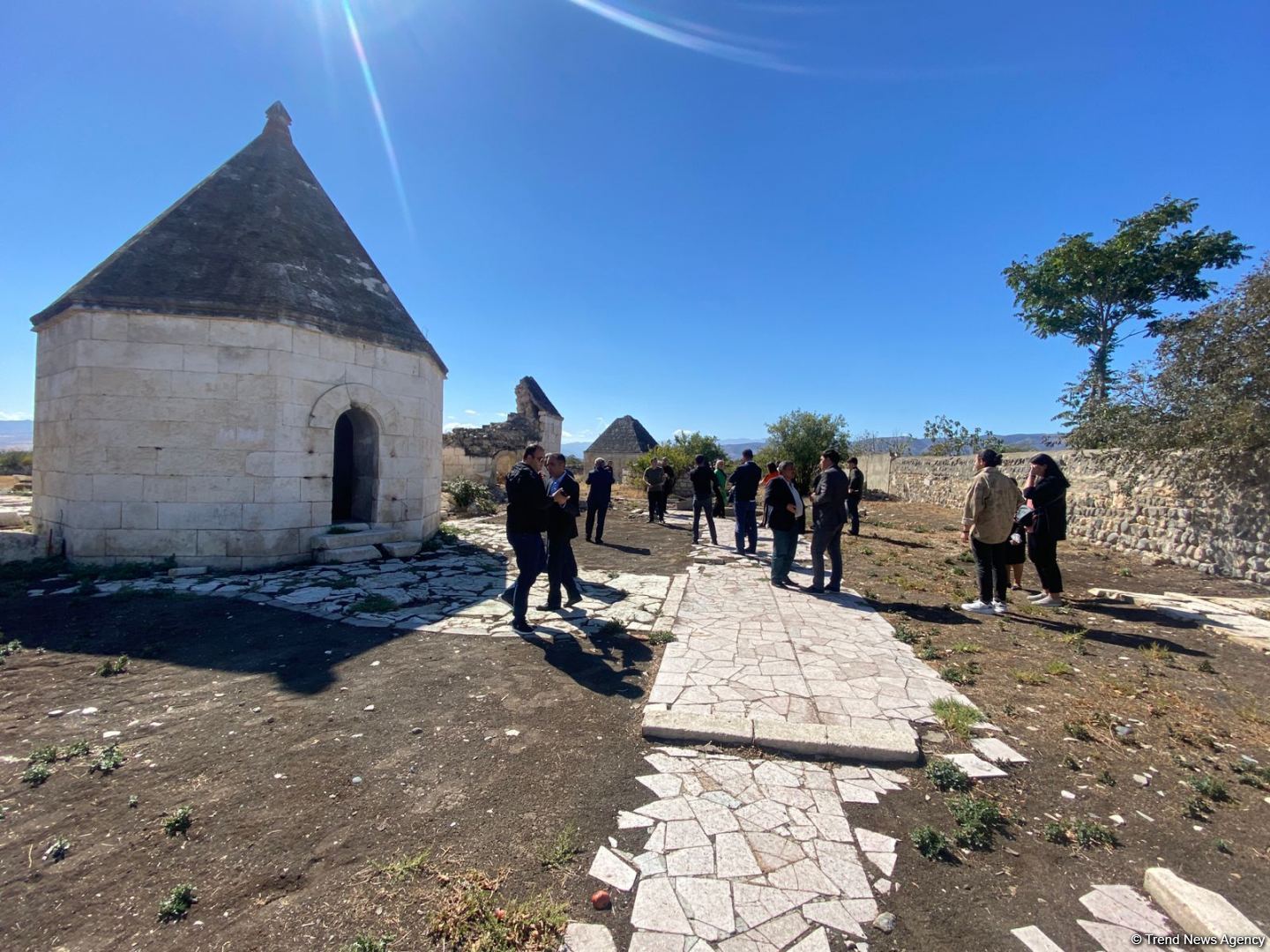 Residents of Aghdam make another trip to their native lands (PHOTO)