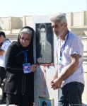 Azerbaijani people paying tribute to memory of martyrs  (PHOTO)
