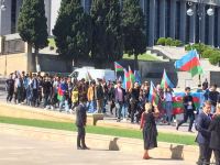 Azerbaijani people paying tribute to memory of martyrs  (PHOTO)