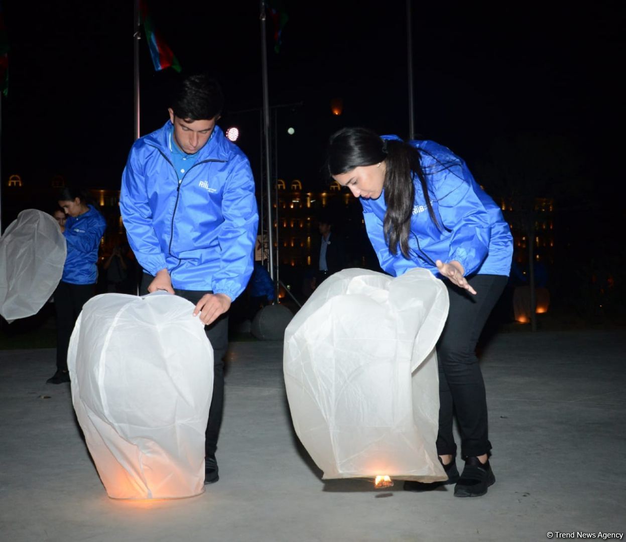 3,000 sky lanterns launched from Memorial Complex of Patriotic War in Baku