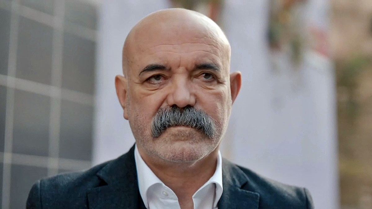 В Баку приедет актер сериала "Чукур"