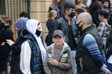 В БГУ объяснили причины скопления студентов перед корпусами вуза (ФОТО)