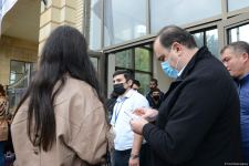 В БГУ объяснили причины скопления студентов перед корпусами вуза (ФОТО)