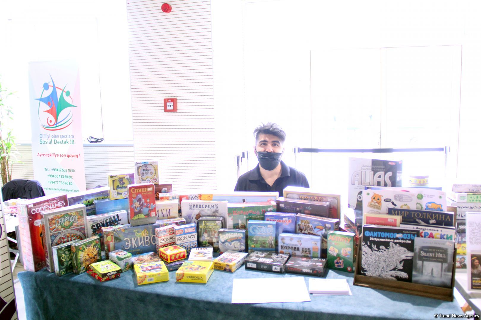 В Баку открылась Национальная книжная выставка-продажа, представлено более 50 000 книг (ФОТО)