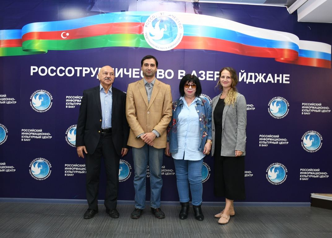 Подобно яркой комете он пронесся… В Азербайджане сняли фильм о Сергее Есенине (ФОТО)