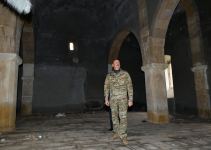 Президент Ильхам Алиев поднял флаг Азербайджана в селе Талыш Тертерского района (ФОТО)