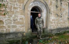 Президент Ильхам Алиев поднял флаг Азербайджана в селе Талыш Тертерского района (ФОТО)