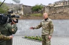 Президент Ильхам Алиев поднял флаг Азербайджана в селе Талыш Тертерского района (ФОТО)
