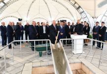 Президент Ильхам Алиев встретился с представителями общественности Джебраильского района,  заложил фундамент мемориального комплекса и дал старт восстановлению города Джебраил (ФОТО)