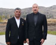 Президент Ильхам Алиев встретился с представителями общественности Джебраильского района,  заложил фундамент мемориального комплекса и дал старт восстановлению города Джебраил (ФОТО)