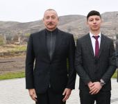 Президент Ильхам Алиев встретился с представителями общественности Джебраильского района,  заложил фундамент мемориального комплекса и дал старт восстановлению города Джебраил (ФОТО)