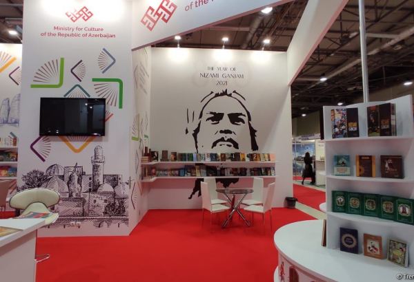 Всегда праздник! Иностранные гости делятся впечатлениями от книжной выставки в Баку (ФОТО)
