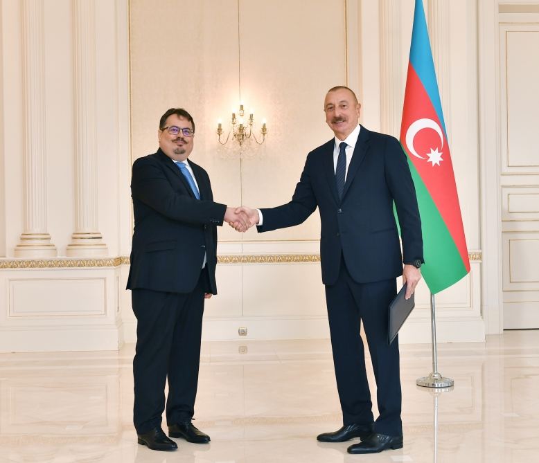 President Ilham Aliyev receives credentials of new head of EU Delegation to Azerbaijan (PHOTO/VIDEO)