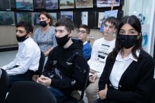 Шедевры стоят баснословных денег… Репродукции картин известных русских художников в Баку (ФОТО)