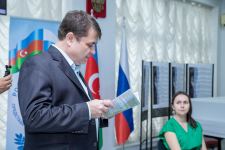 Шедевры стоят баснословных денег… Репродукции картин известных русских художников в Баку (ФОТО)