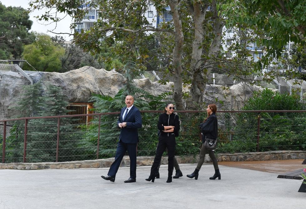 President Ilham Aliyev and First Lady Mehriban Aliyeva attend inauguration of Baku Zoological Park after reconstruction (PHOTO)