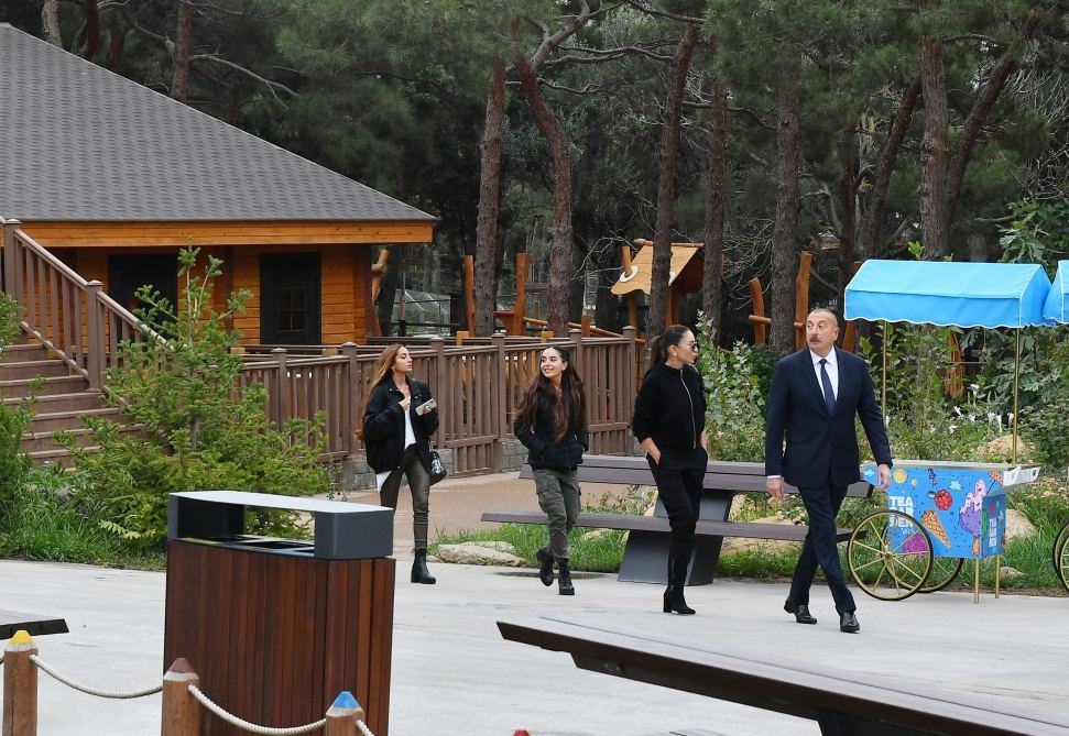President Ilham Aliyev and First Lady Mehriban Aliyeva attend inauguration of Baku Zoological Park after reconstruction (PHOTO)