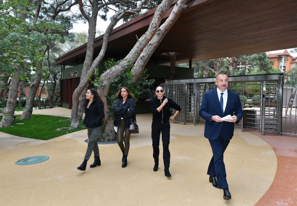 President Ilham Aliyev and First Lady Mehriban Aliyeva attend inauguration of Baku Zoological Park after reconstruction (PHOTO)