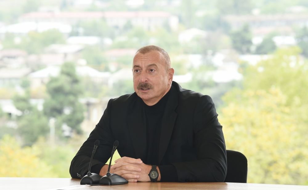 Президент Ильхам Алиев встретился с представителями общественности Ходжавендского района (ФОТО/ВИДЕО) (версия 2)