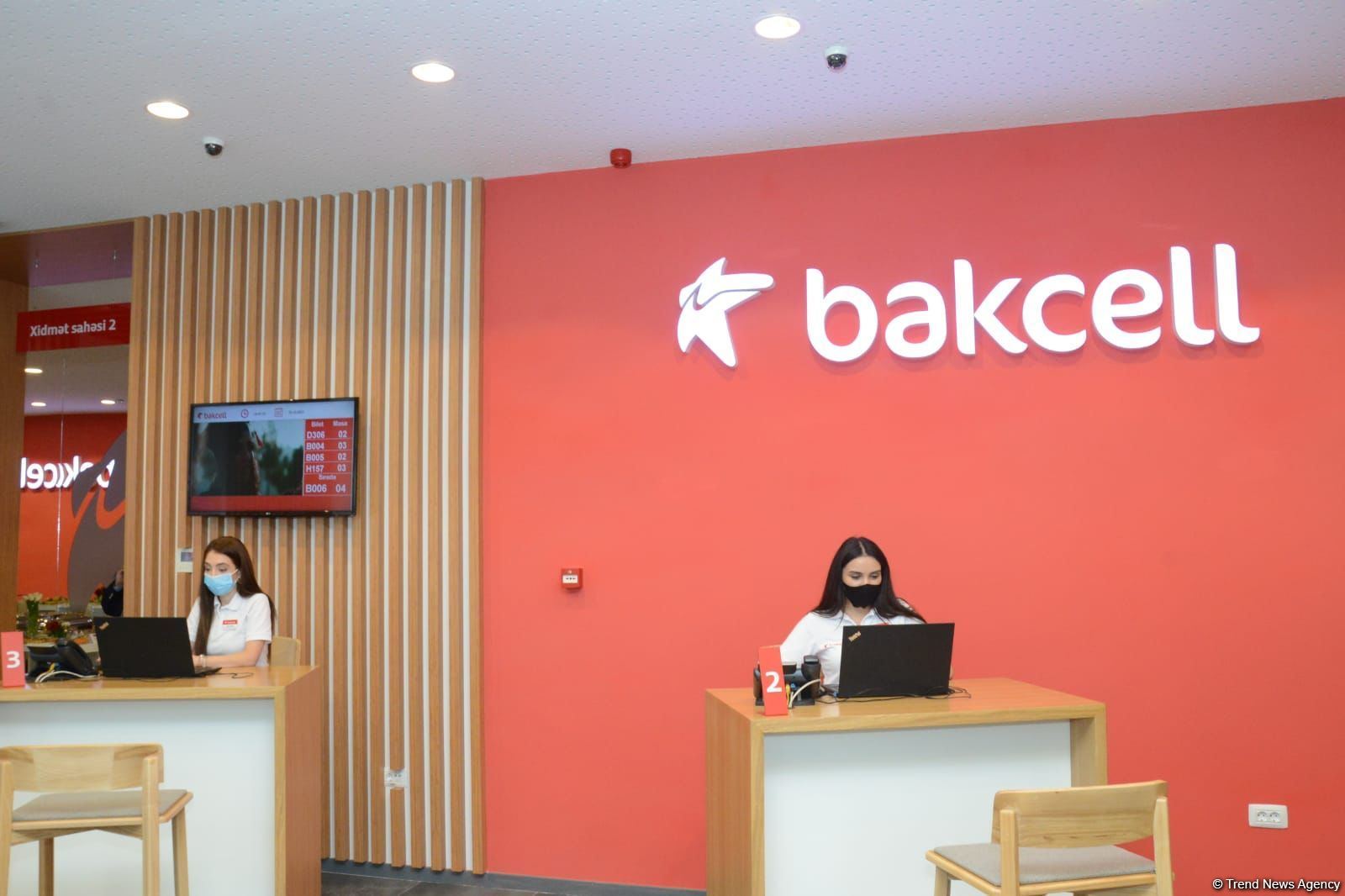В Баку состоялось открытие нового концептуального магазина Bakcell (ФОТО)
