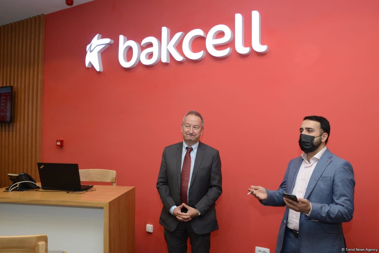 В Баку состоялось открытие нового концептуального магазина Bakcell (ФОТО)