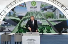 Президент Ильхам Алиев и первая леди Мехрибан Алиева встретились с представителями общественности Физулинского района, заложили фундамент Мемориального комплекса и восстановления города (ФОТО)
