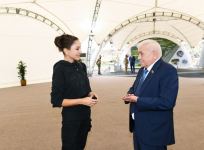 Президент Ильхам Алиев и первая леди Мехрибан Алиева встретились с представителями общественности Физулинского района, заложили фундамент Мемориального комплекса и восстановления города (ФОТО)