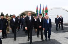 Президент Ильхам Алиев и первая леди Мехрибан Алиева встретились с представителями общественности Физулинского района, заложили фундамент Мемориального комплекса и восстановления города (ФОТО)