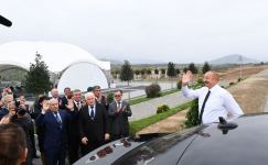 Президент Ильхам Алиев и первая леди Мехрибан Алиева встретились с представителями общественности Физулинского района, заложили фундамент Мемориального комплекса и восстановления города (ФОТО)