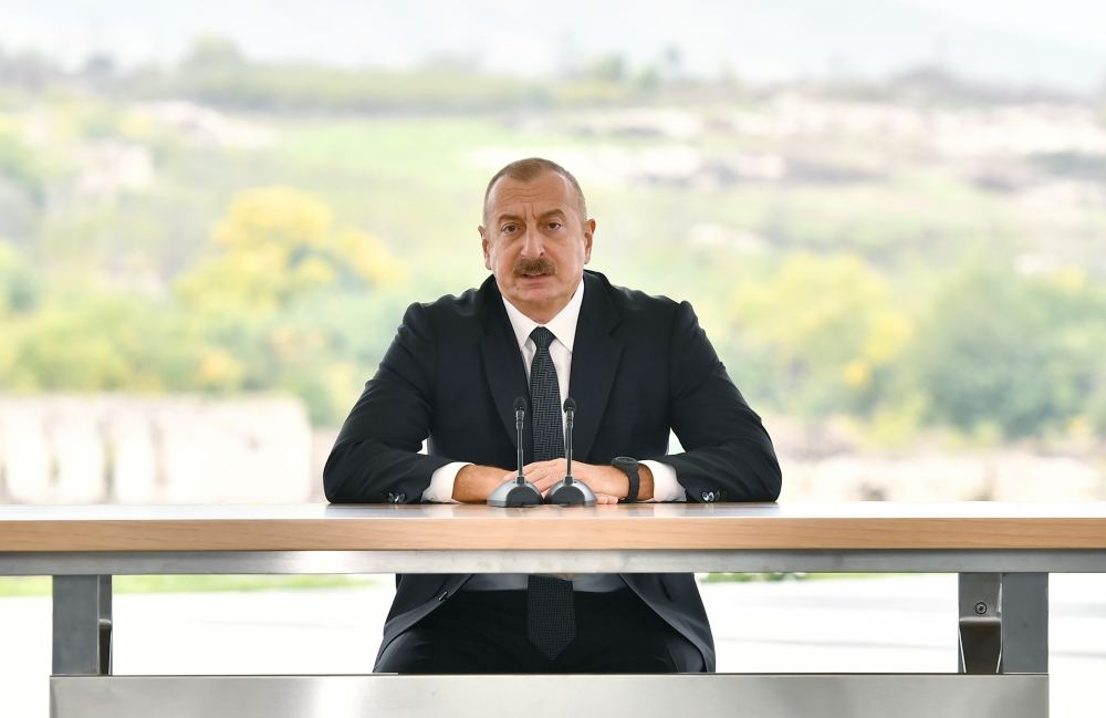 Президент Ильхам Алиев: Азербайджанский народ неустанно шагал к Победе