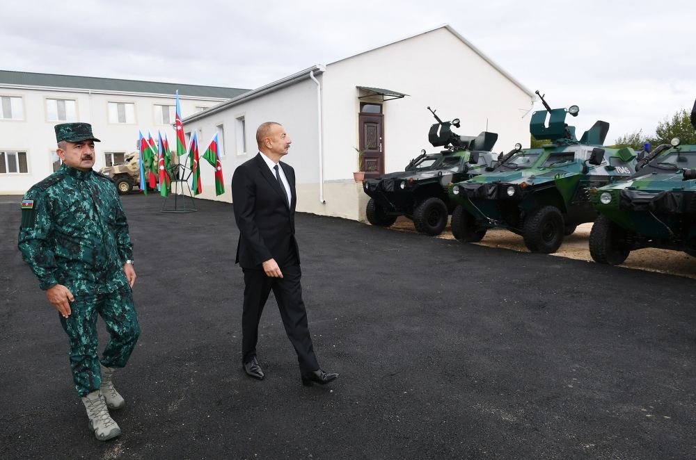 Президент Ильхам Алиев и Первая леди Мехрибан Алиева совершили поездку в Зангиланский район (ФОТО/ВИДЕО)