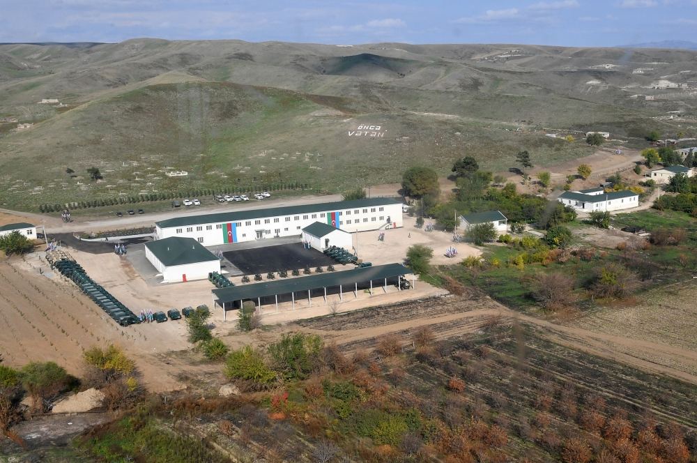 President Ilham Aliyev and First Lady Mehriban Aliyeva view conditions created at military unit complex in Zangilan district (PHOTO)