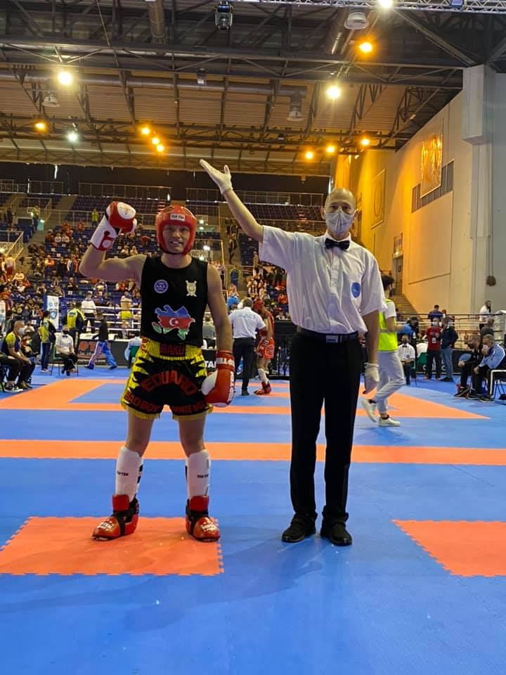 "Белый волк" стал 26-кратным чемпионом мира и посвятил победу памяти шехидов Карабахской войны (ФОТО)